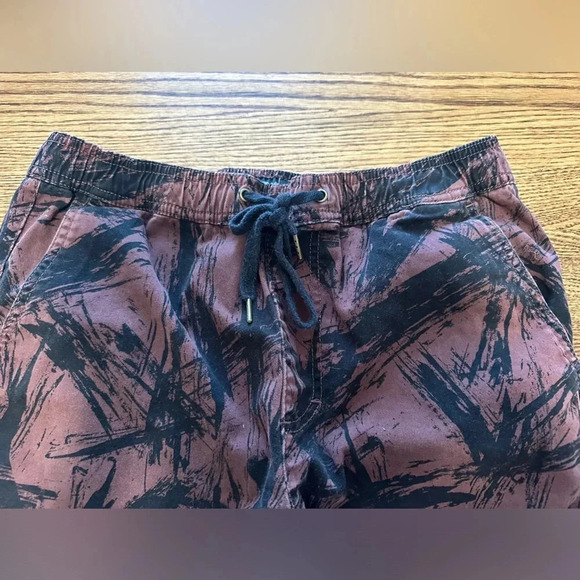 Rue21 Men’s Brown Black Abstract Print Jogger Pants Size 29 - Picture 3 of 7
